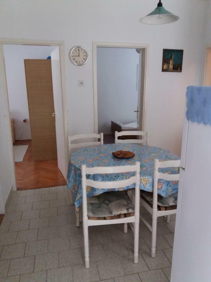 Apartman Nona Povljana Eksteriør billede